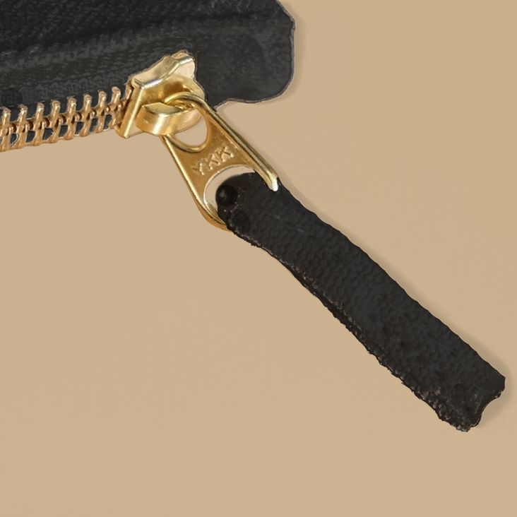 BLACK CANVAS POUCH